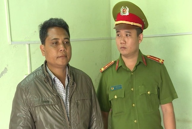 Cán bộ bưu điện lừa đảo ảnh 1 Can bo buu dien lua dao anh 1