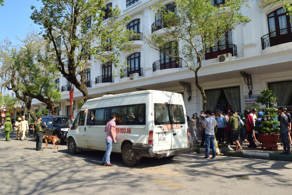 Dung xe tang le cho ma tuy anh 1