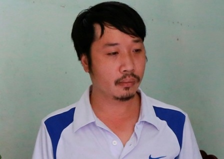 Khoi to nguyen hieu truong lua hon 900 trieu chay viec hinh anh