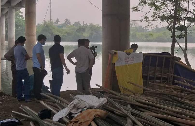 Thi the nguoi dan ong noi tren song anh 1