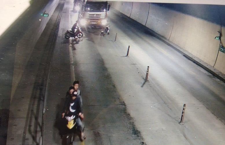 Chặn ôtô trong hầm ảnh 1 Chan oto trong ham anh 1