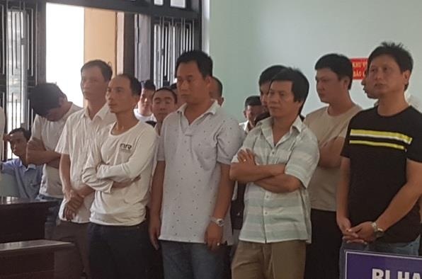 Đường dây đánh bạc qua mạng ở Huế ảnh 1 Duong day danh bac qua mang o Hue anh 1