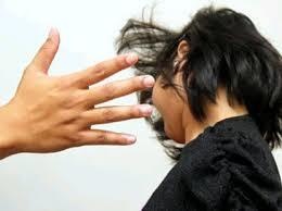 Ky luat Dang pho chu tich phuong dung choi sat danh phu nu hinh anh