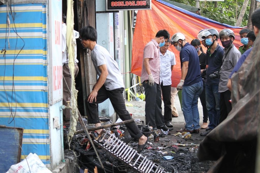 3 nguoi chet chay trong cua hang xe may dien luc rang sang hinh anh