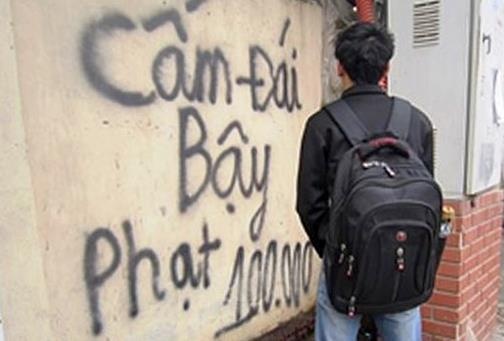 Di ve sinh khong dung noi quy dinh o Hue bi phat den 3 trieu dong hinh anh