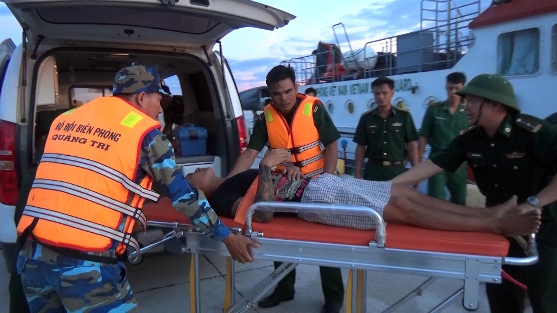 Cuu ho ngu dan anh 1