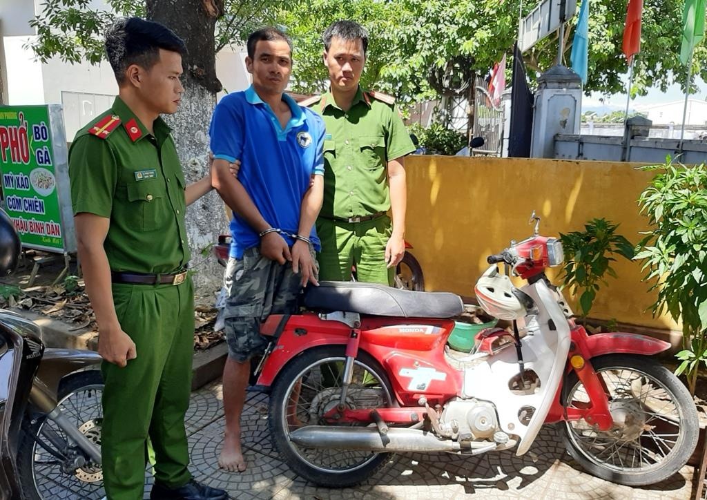 Trộm xe máy ảnh 1 Trom xe may anh 1