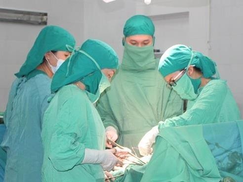 Gia dinh to bac si tac trach khien 2 me con san phu tu vong hinh anh