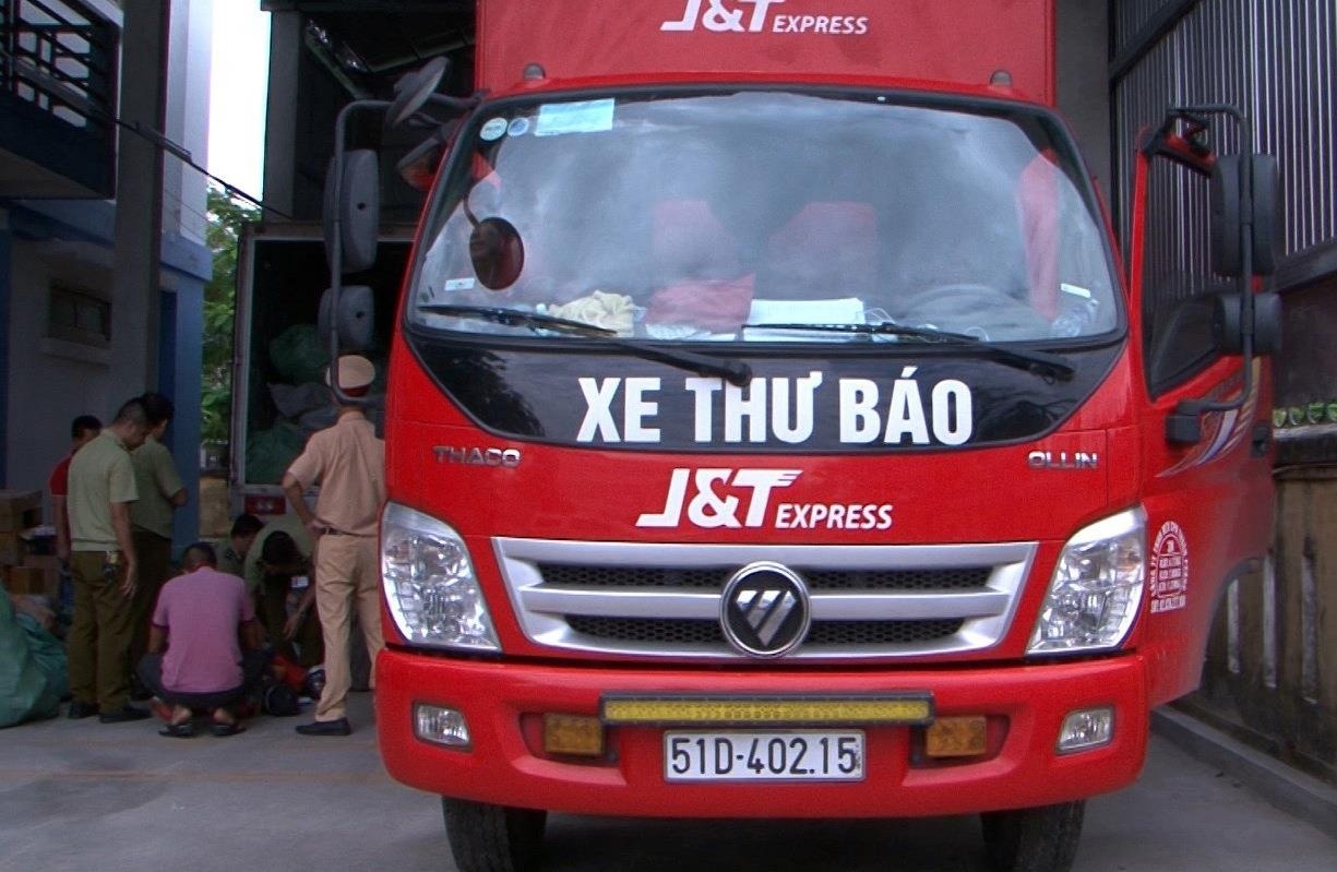 Xe thu bao cho hang lau anh 1