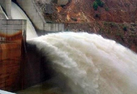 Yeu cau thuy dien A Luoi khan cap dieu tiet lu sang Lao hinh anh