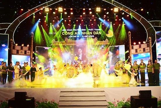 Hon 500 tac pham du thi lien hoan truyen hinh, phat thanh CAND hinh anh