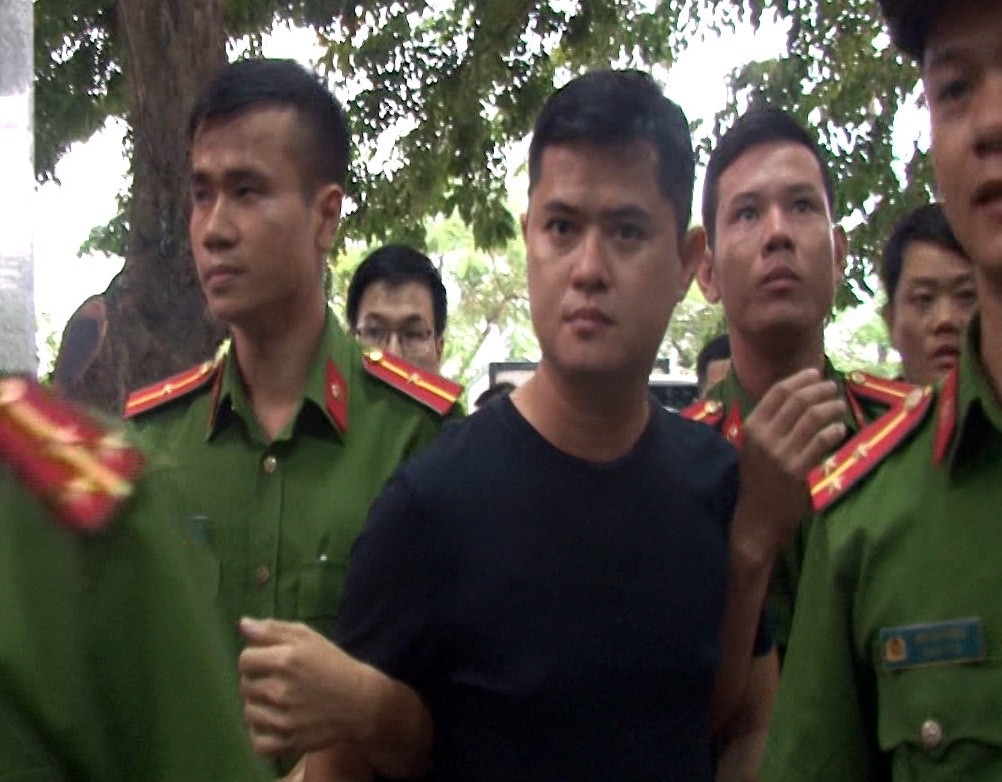 Bắt bác sĩ da liễu hiếp dâm nữ điều dưỡng ảnh 1 Bat bac si da lieu hiep dam nu dieu duong anh 1