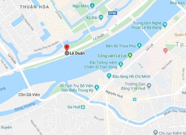 Oto khach tong tru den anh 2