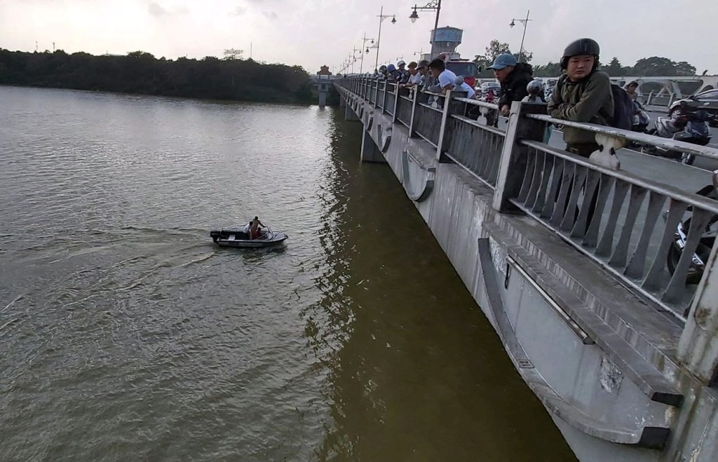 nhay xuong song Huong tu tu anh 1