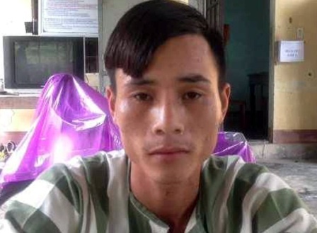 Bat ke tan cong can bo bao ve rung hinh anh