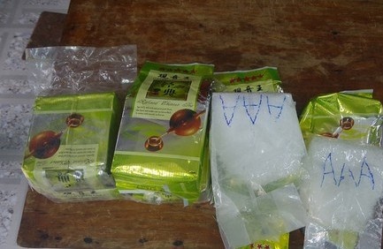 Gan 8 kg ma tuy dat vao bo bien hinh anh