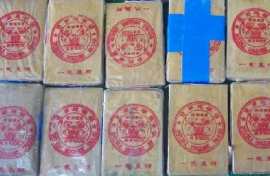 Khoi to 2 vu ma tuy co chu Trung Quoc dat vao bo bien Hue hinh anh