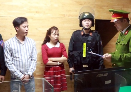 Duong day tin dung den cho vay lai 700%/nam hinh anh