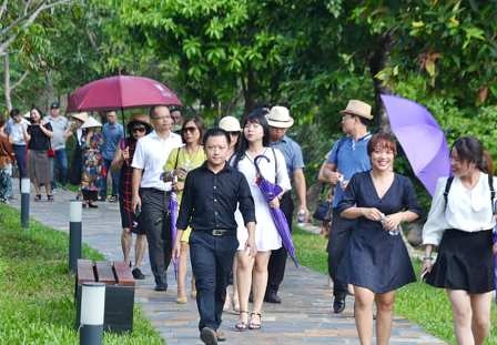 Thua Thien - Hue ban hanh cong dien khan phong dich virus corona hinh anh