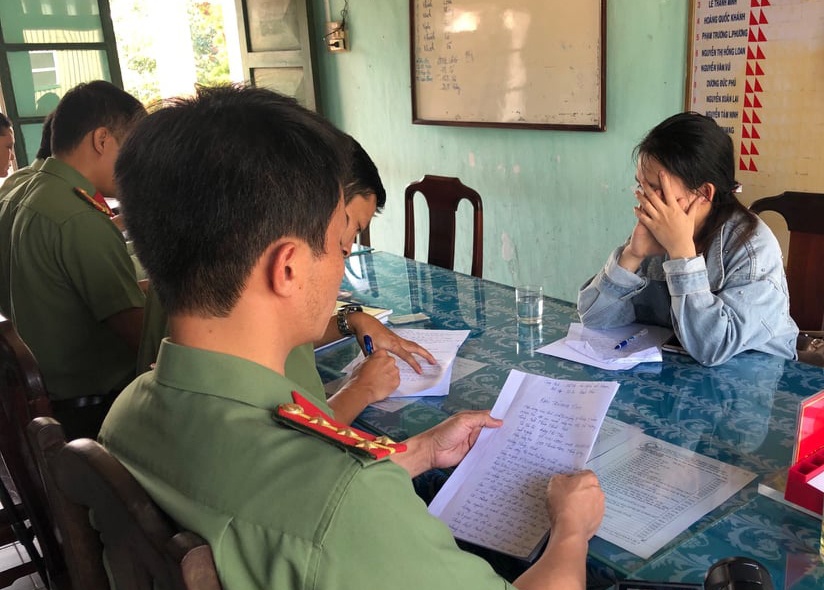 Co gai tung tin Covid-19 anh 1