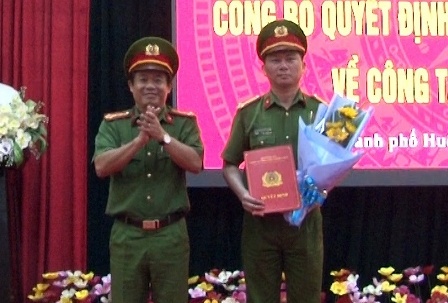 TP Hue co Truong cong an 45 tuoi hinh anh