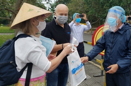 Hai benh nhan Covid-19 cuoi cung o Hue xuat vien hinh anh