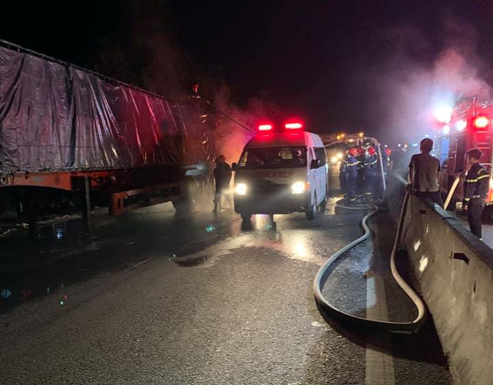 Chay xe dau keo anh 1