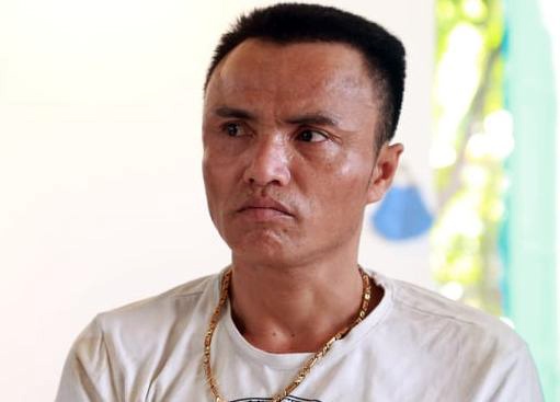 Hang chuc canh sat dot kich o ma tuy trong ngoi nha kin cong cao tuong hinh anh