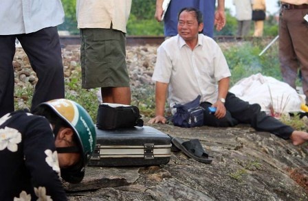 Di hai la tam cho me, nguoi phu nu bi tau can tu vong hinh anh