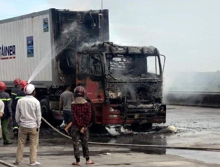 Chay xe dau keo anh 1