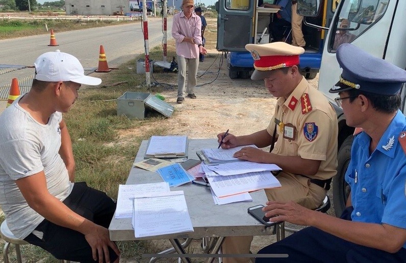 Phat xe qua tai anh 2