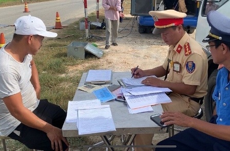 Phat tai xe va chu xe 83 trieu vi loi cho qua tai hinh anh