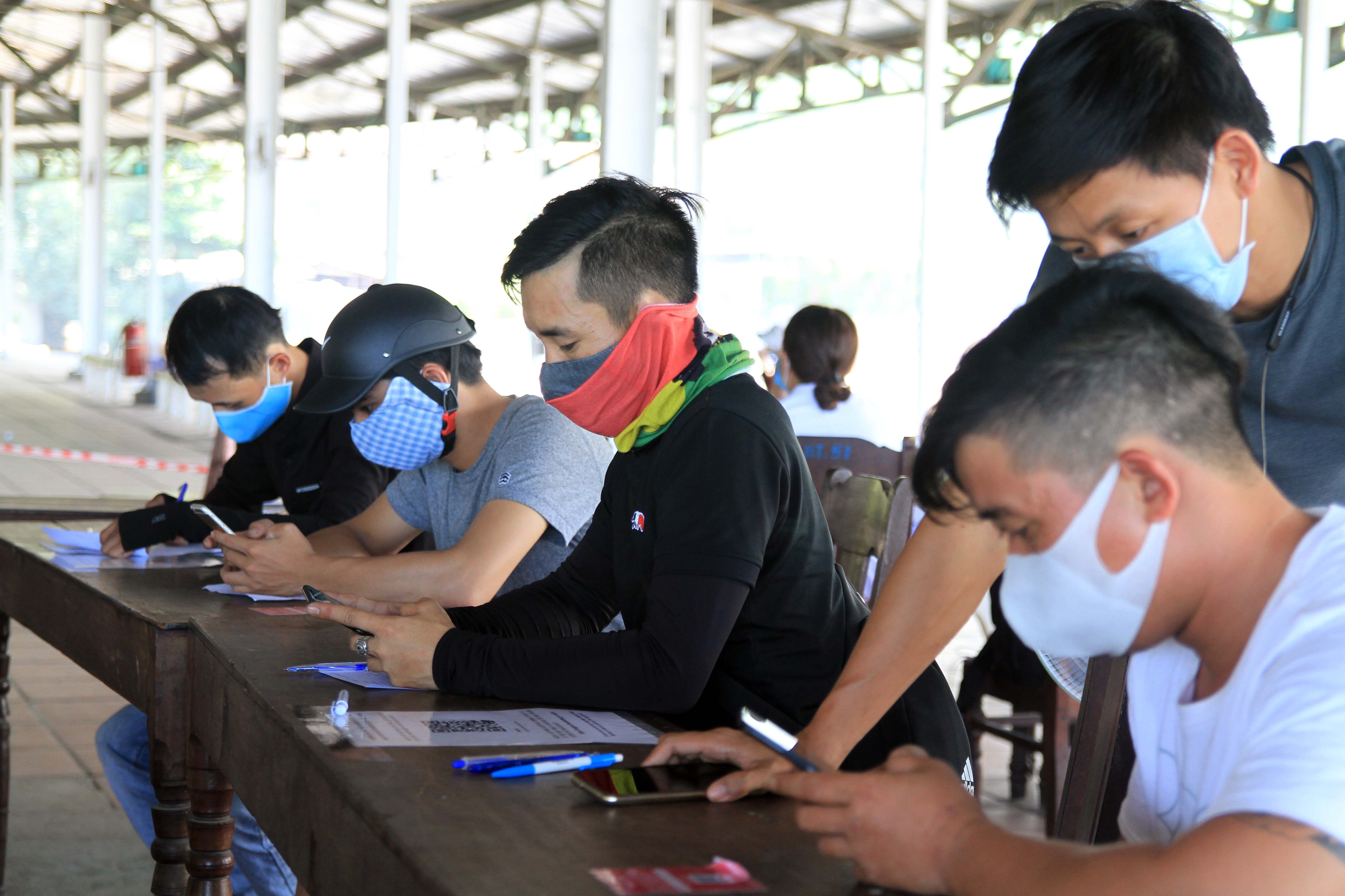 Vat va tren deo Hai Van anh 12