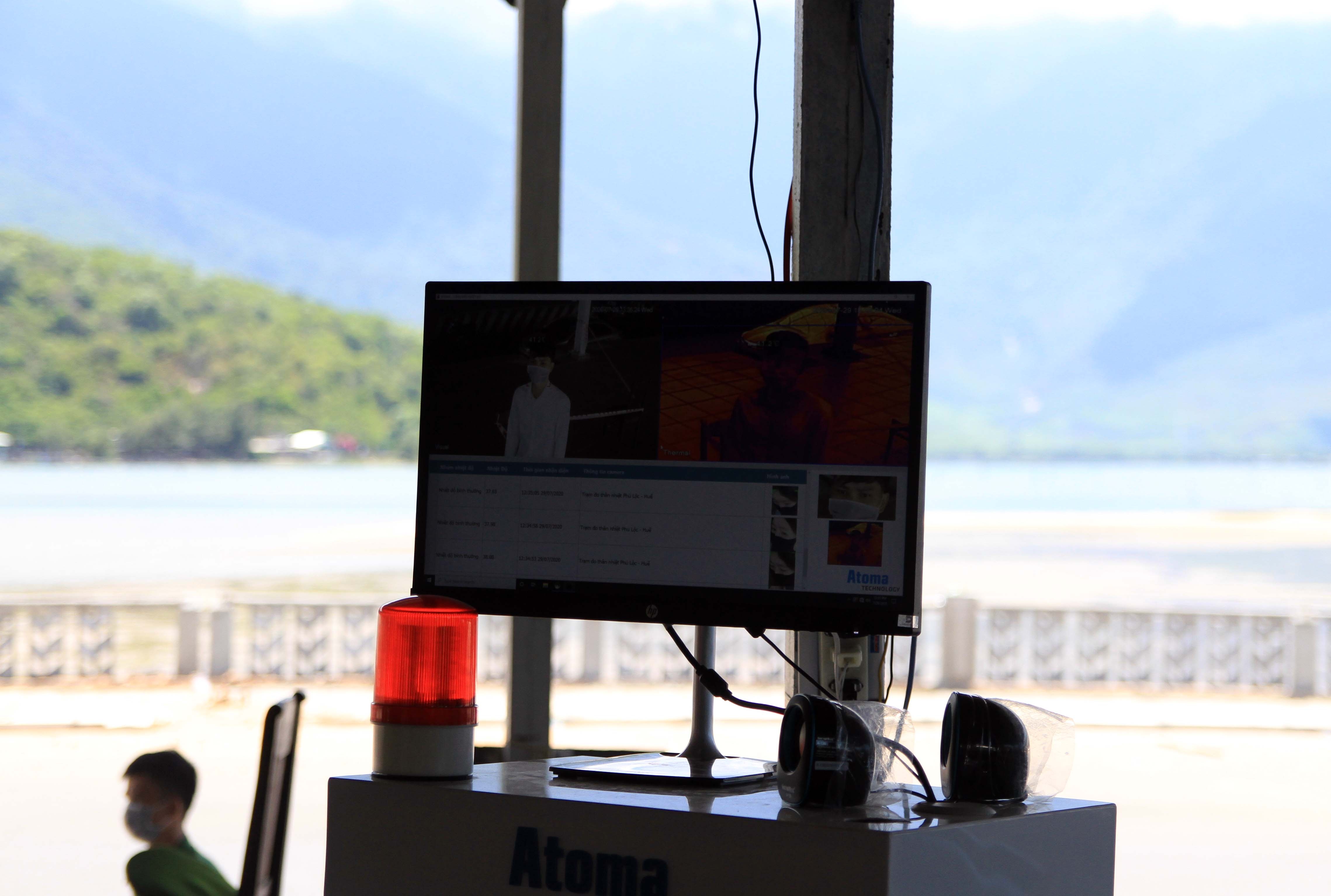 Vat va tren deo Hai Van anh 11