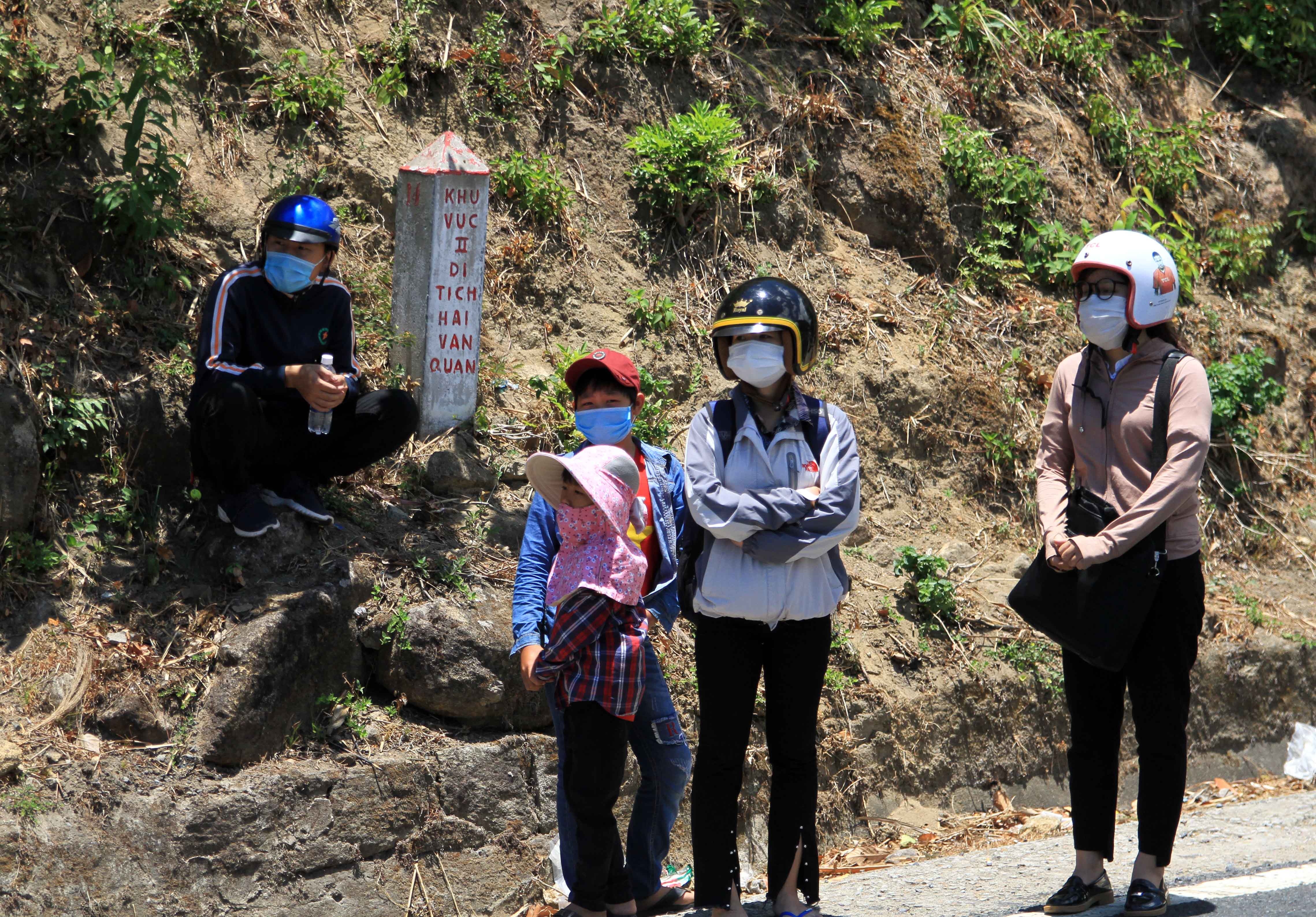 Vat va tren deo Hai Van anh 7