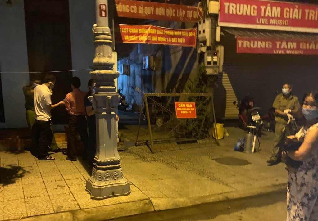 Phong toa con hem anh 1