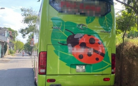 Yeu cau xe khach vao duong cam de tuong nho chong hinh anh