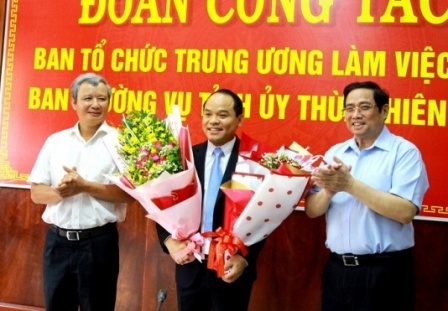 Dai ta Nguyen Quoc Doan giu chuc Pho bi thu Tinh uy Thua Thien - Hue hinh anh