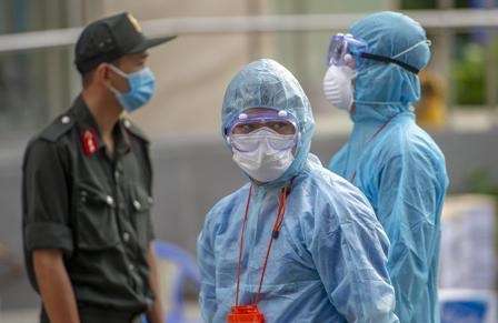 Benh nhan 749 den nhieu tram y te va dang huong o nghia trang hinh anh