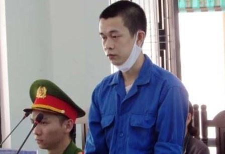 Linh 15 nam tu vi siet co vo den chet hinh anh