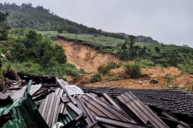 Sat lo nui khien be gai 2 tuoi tu vong hinh anh