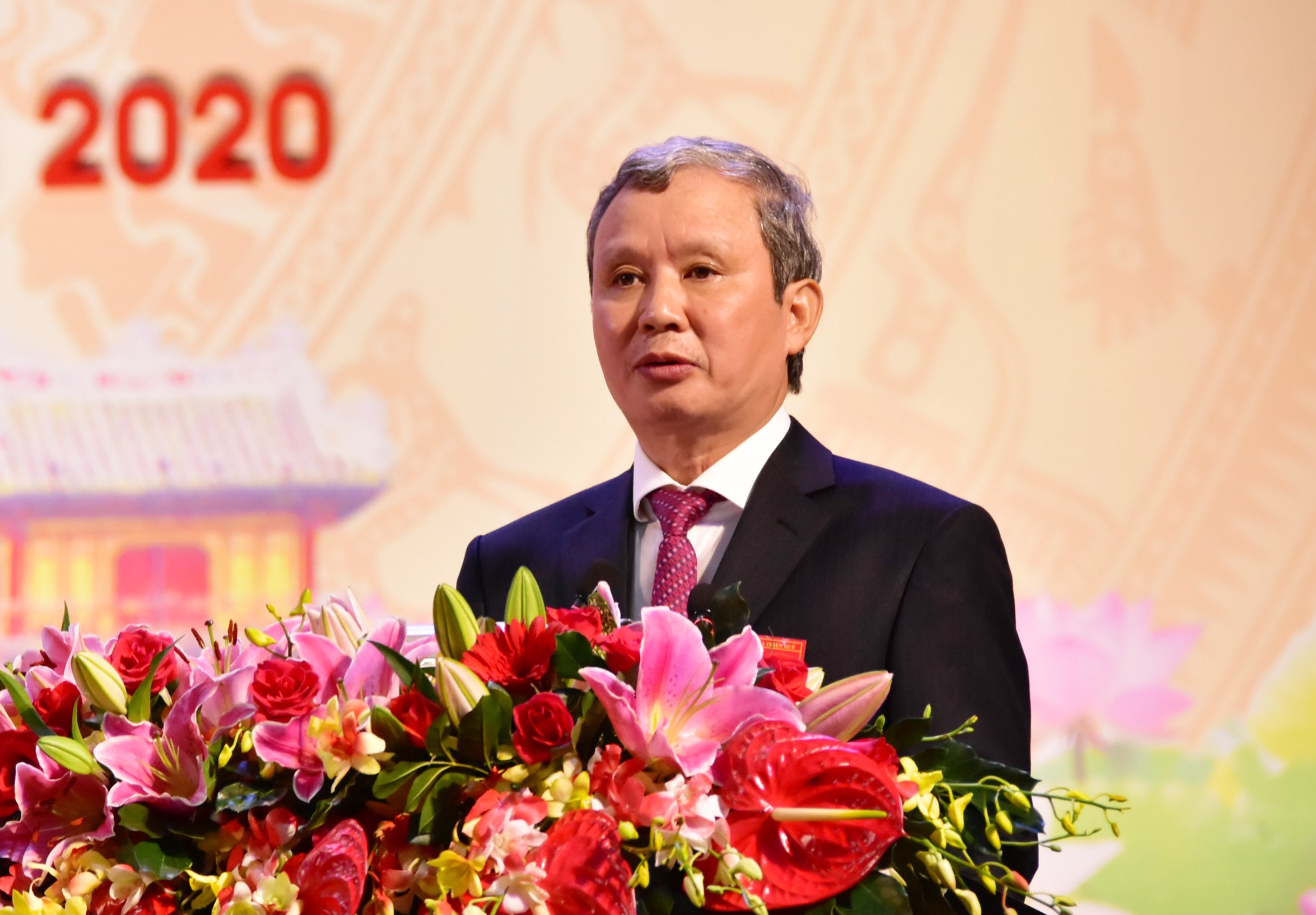 Bi thu Tinh uy anh 1