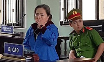 Linh 8 nam tu vi mang theo 73 kg thuoc no hinh anh