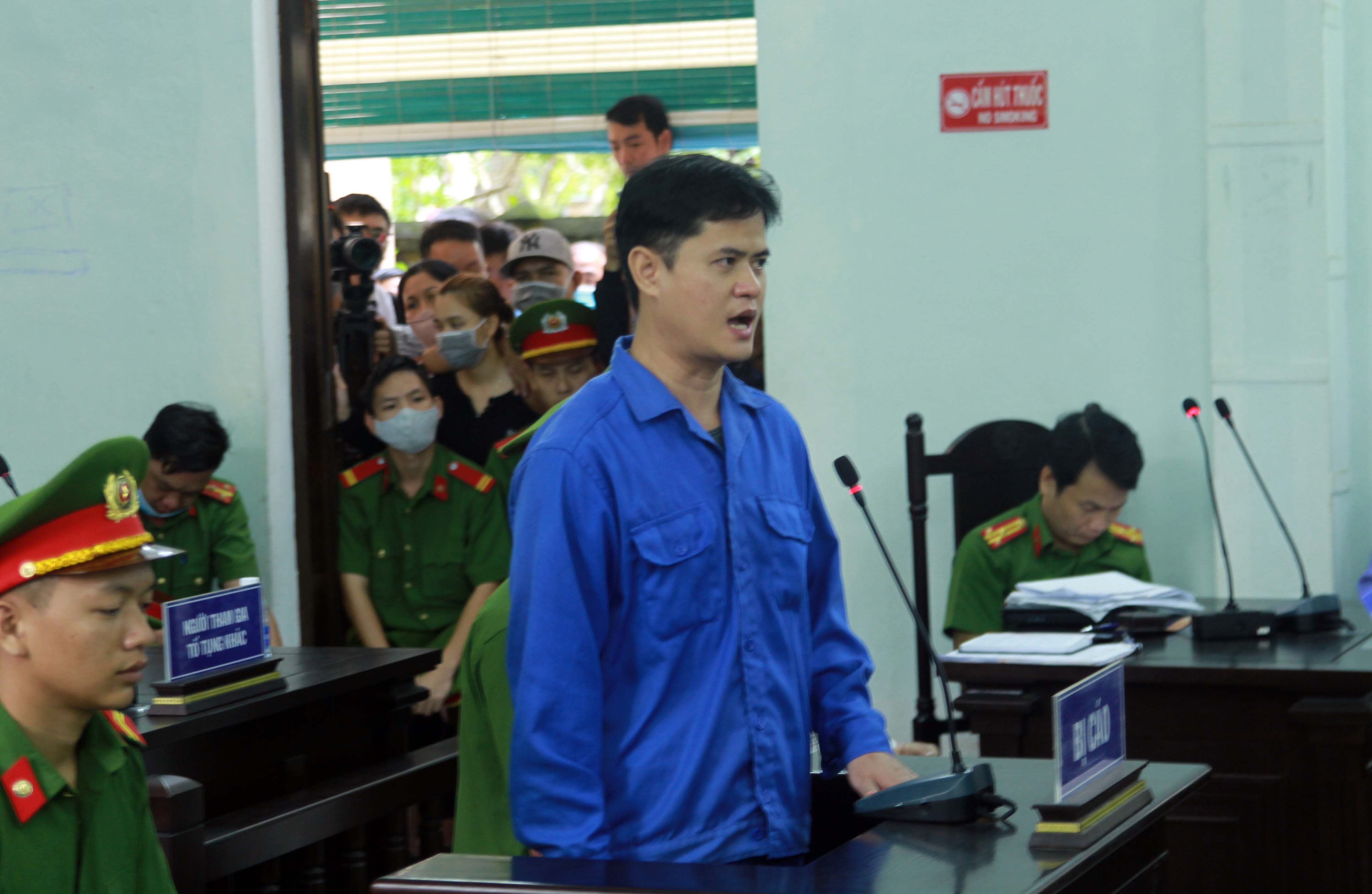 Bac si hiep dam anh 1