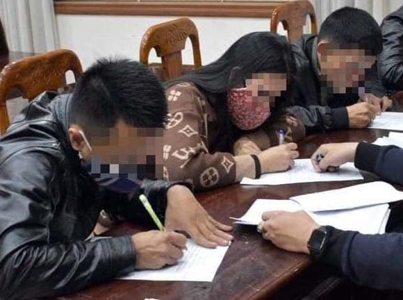 28 nguoi duong tinh voi chat ma tuy trong quan bar Nonstop hinh anh