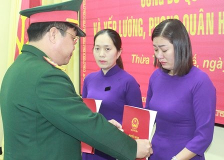 Quan doi tuyen dung vo 2 liet si hy sinh o Rao Trang 3 hinh anh