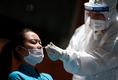 8 nguoi tiep xuc gan voi ca mac Covid-19 nhap canh vao Nhat Ban hinh anh