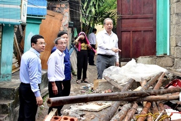 Doi thoai voi cac ho dan bi thu hoi dat tai khu vuc Kinh thanh Hue hinh anh