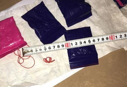 Van chuyen 2.000 vien ma tuy voi gia 1 trieu dong hinh anh