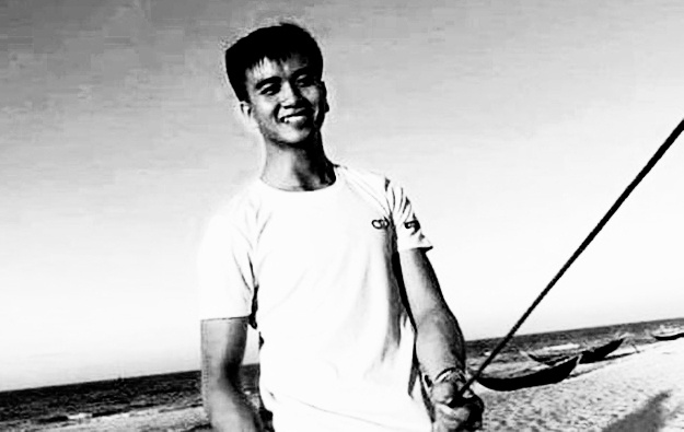 Sinh vien Nguyen Van Nha duoc truy tang Huan chuong Dung cam hinh anh